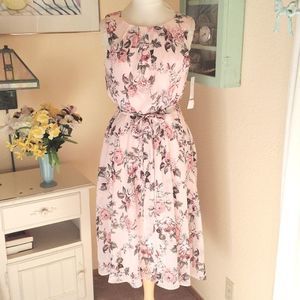 NWT R&K Floral Dress
